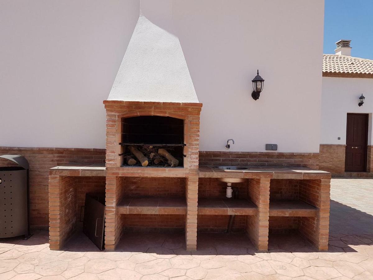 Apartamentos Rurales La Dehesa Del Acebuche 哈恩 外观 照片